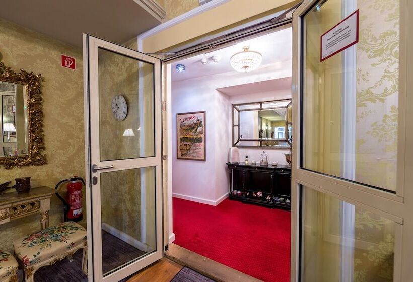 Historik Hotel Goldener Hirsch Rothenburg