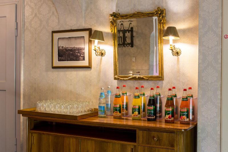 Historik Hotel Goldener Hirsch Rothenburg