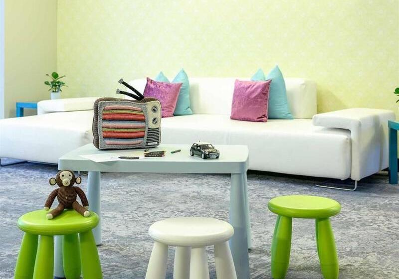 ホテル Ibis Styles Regensburg