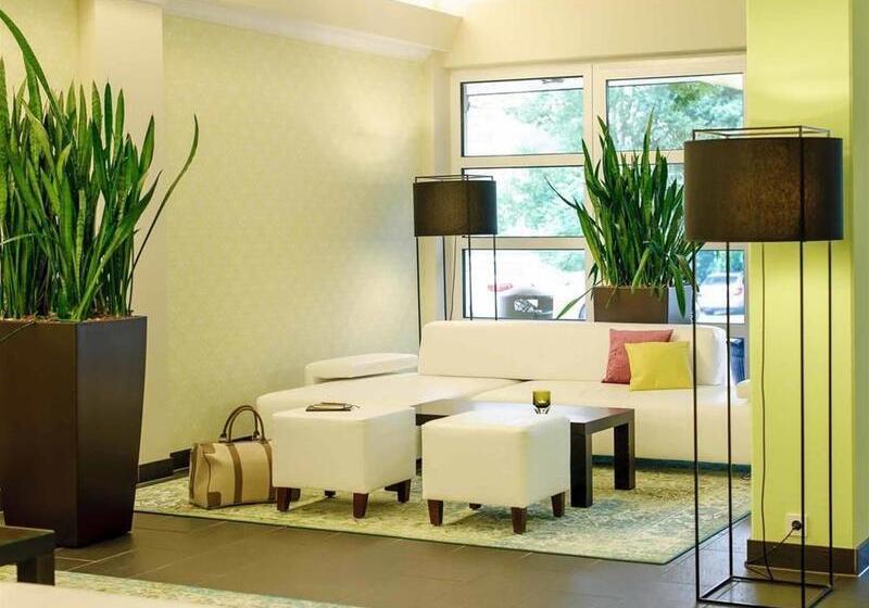 ホテル Ibis Styles Regensburg