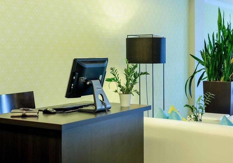 ホテル Ibis Styles Regensburg