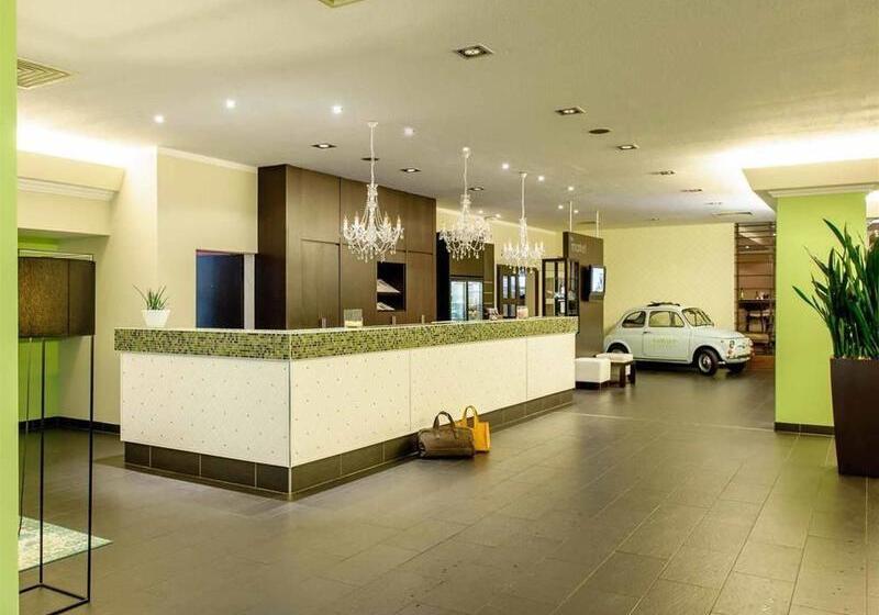 ホテル Ibis Styles Regensburg