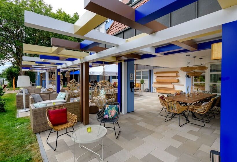 ホテル Ibis Styles Regensburg