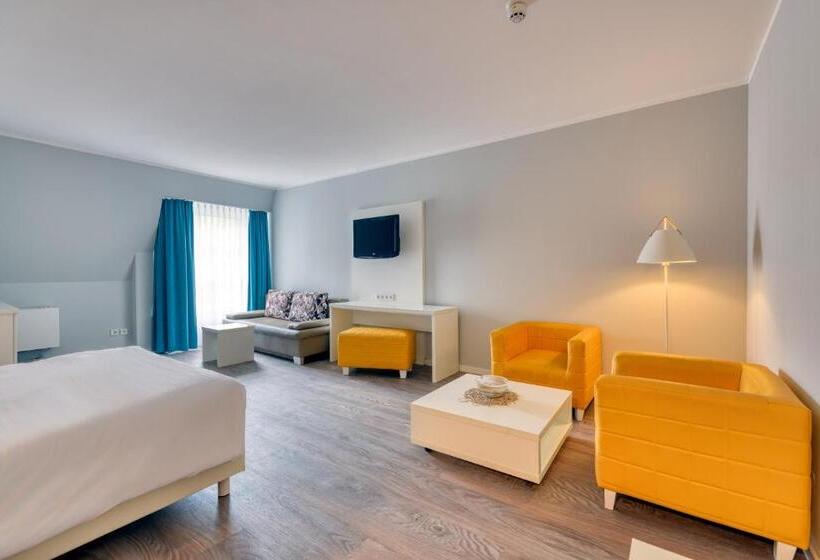 ホテル Ibis Styles Regensburg