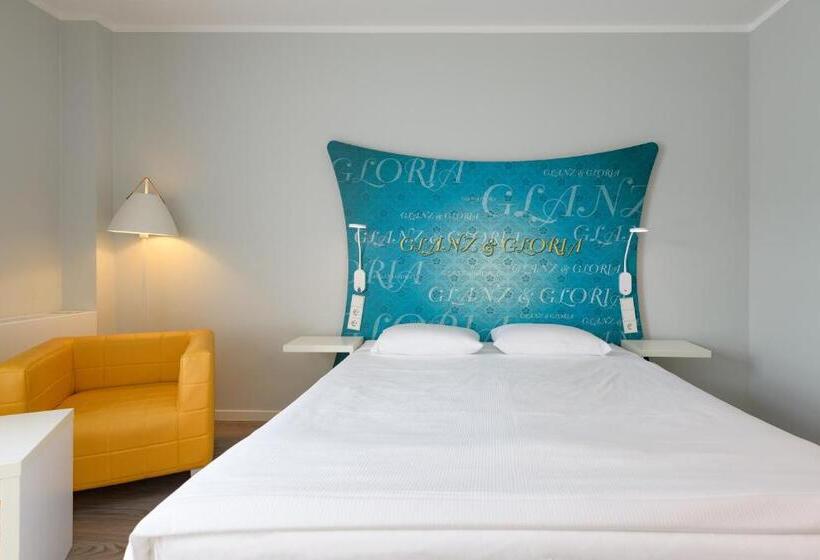 ホテル Ibis Styles Regensburg