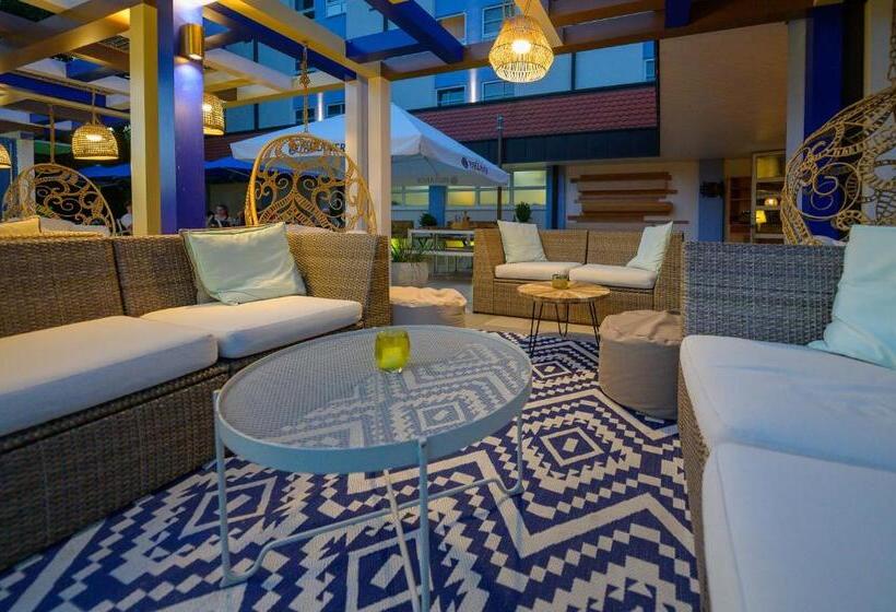 ホテル Ibis Styles Regensburg