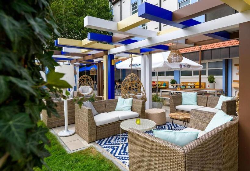 ホテル Ibis Styles Regensburg