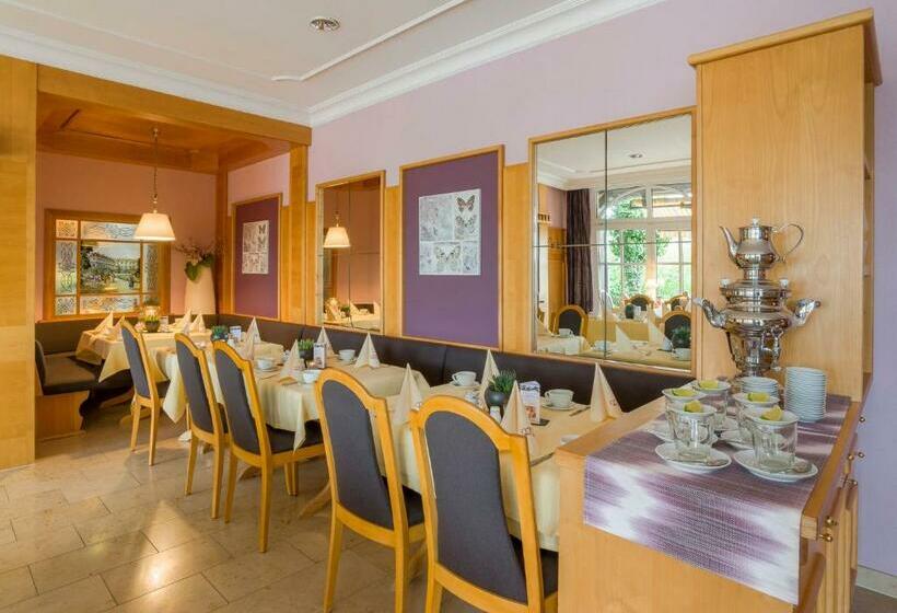 Krone Am Park   Gästehaus Des Hotel Krone