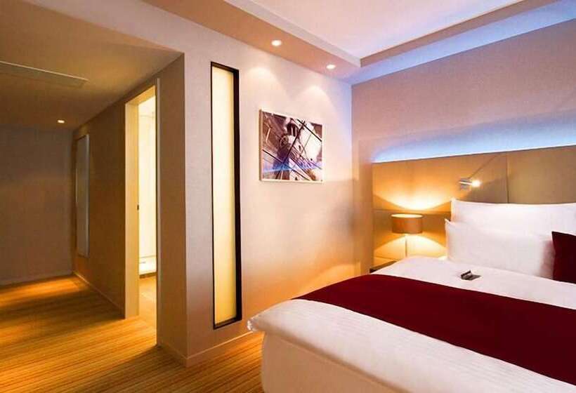 Отель Marc München