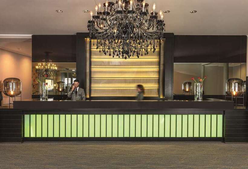 هتل Maximilian’s