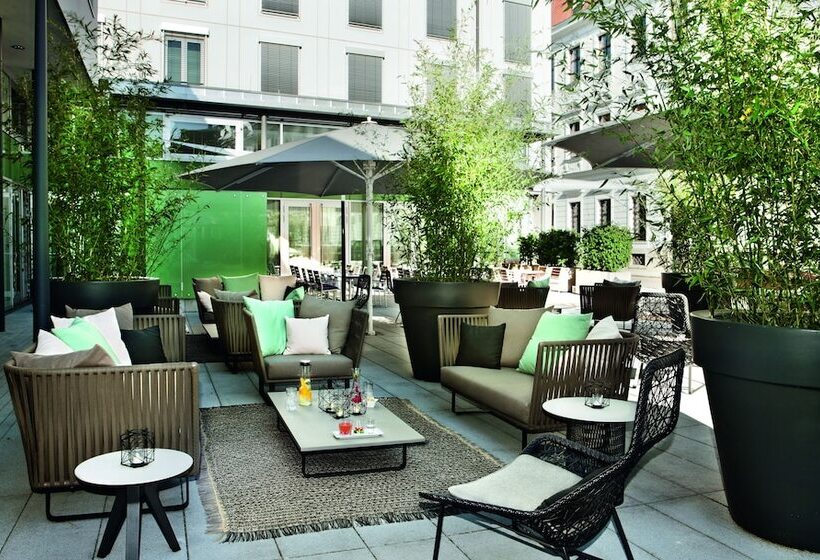 هتل Maximilian’s