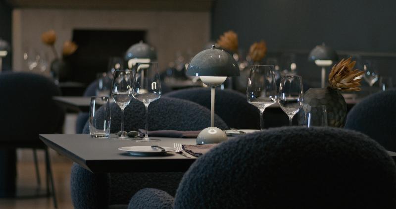 هتل Maximilian’s