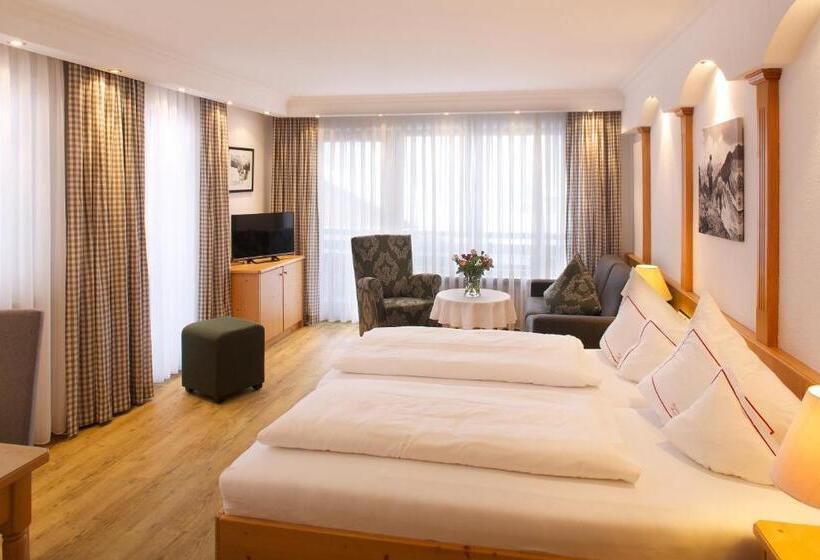 Отель Menning S