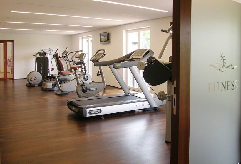 Отель Neumühle Resort & Spa