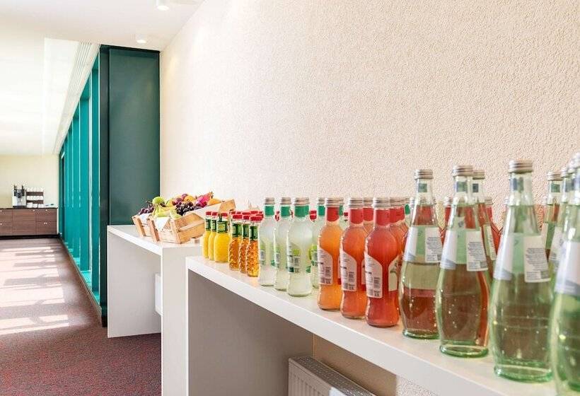 בית מלון כפרי NH Erlangen