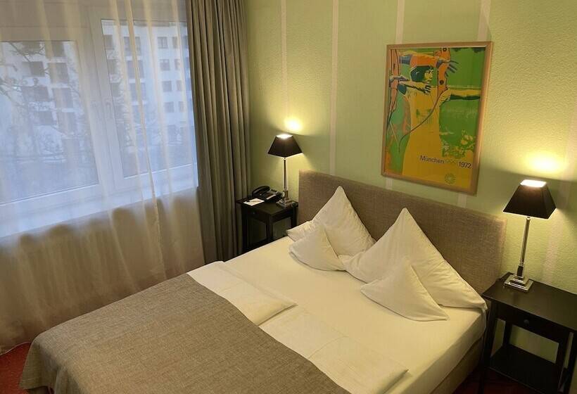 ホテル Nymphenburg City  Munchen