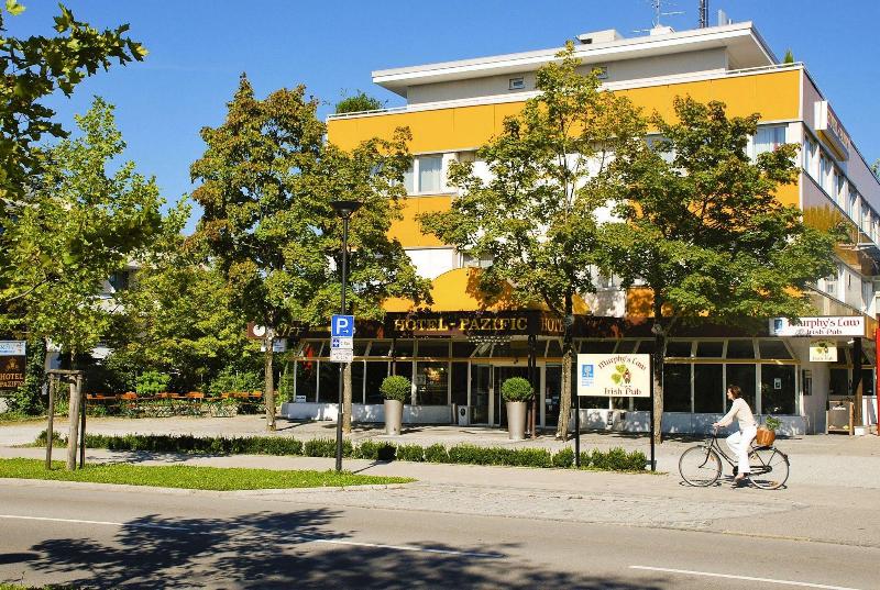 בית מלון כפרי Pazific