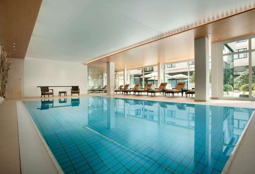 ホテル Ramada Nürnberg Park