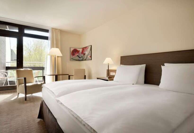 ホテル Ramada Nürnberg Park