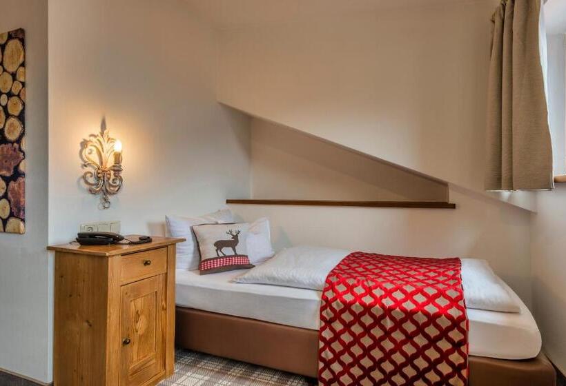 Отель Ruhpoldinger Hof