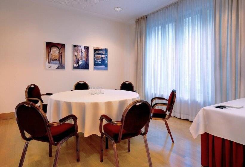 酒店 Sheraton Carlton  Nuernberg