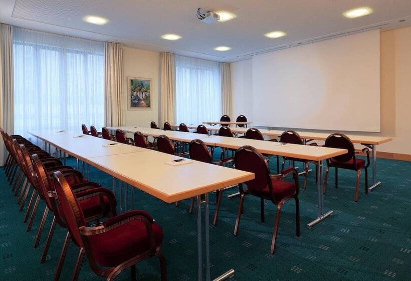 هتل Sheraton Carlton  Nuernberg