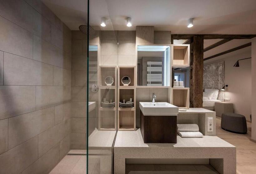 Отель & Spa Goldene Rose