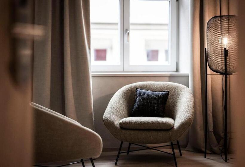 Отель & Spa Goldene Rose