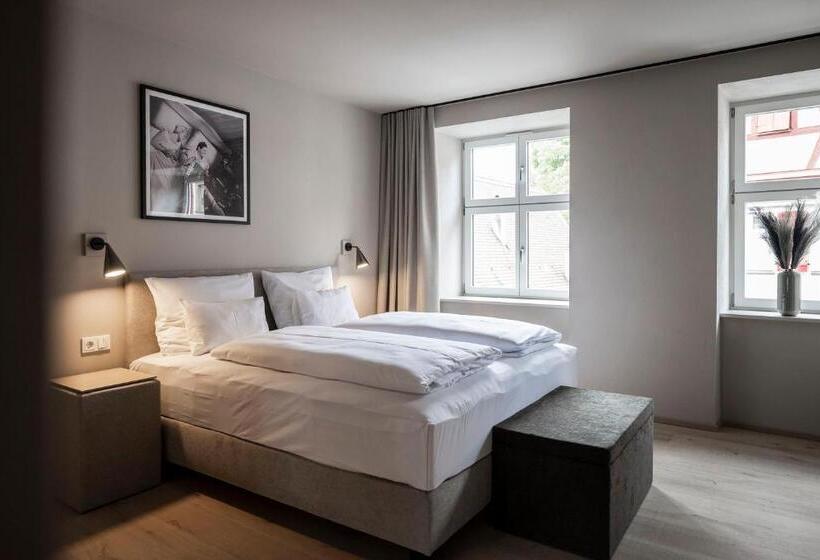 Отель & Spa Goldene Rose