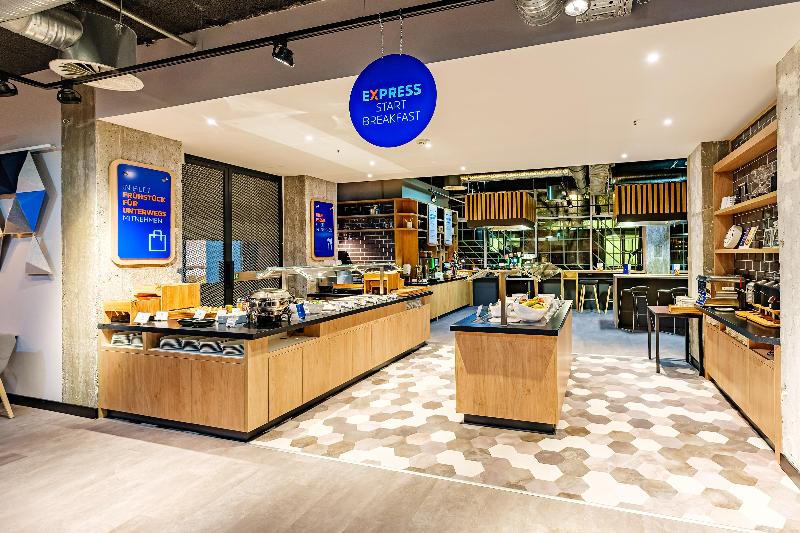 בית מלון כפרי The Student  Dresden