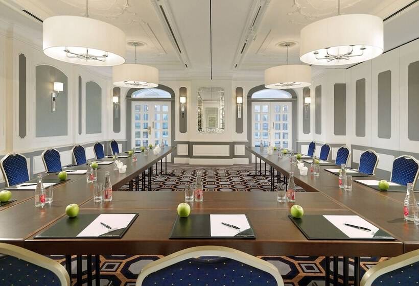 هتل The Westin Grand Berlin