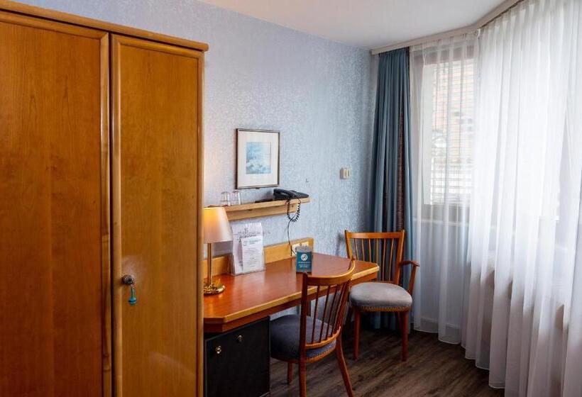 Отель Trip Inn Aschaffenburger Hof