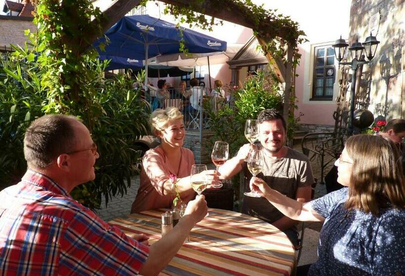 فندق Vier Jahreszeiten