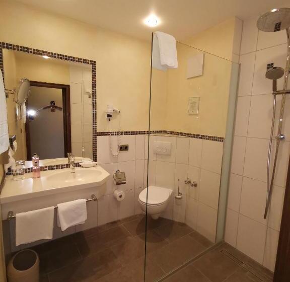 Отель & Weinhaus Anker