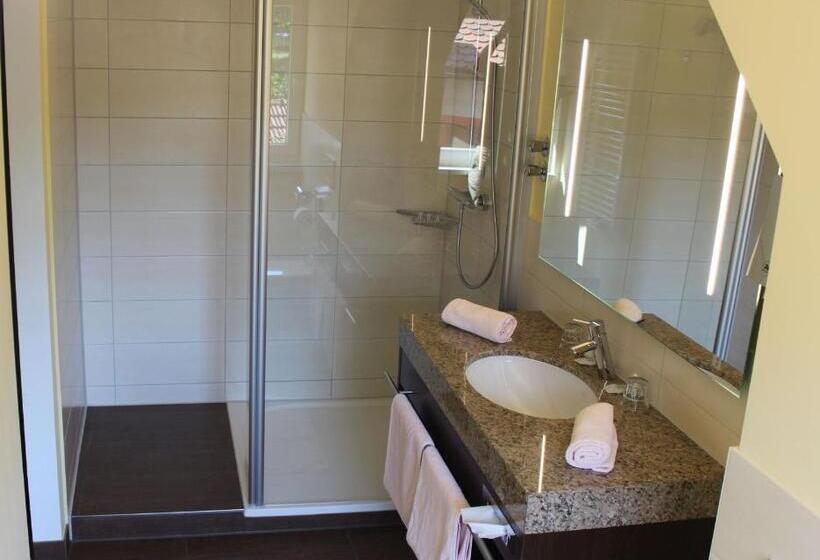 Wirtshaus & Hotel Goldener Greif