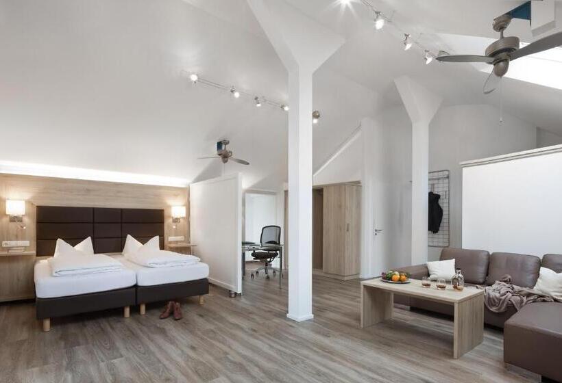 Wirtshaus & Hotel Goldener Greif