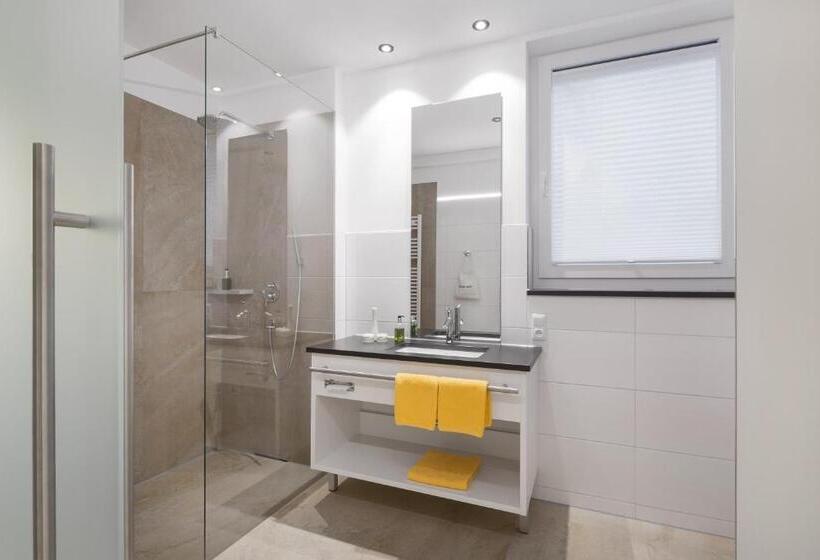 Wirtshaus & Hotel Goldener Greif