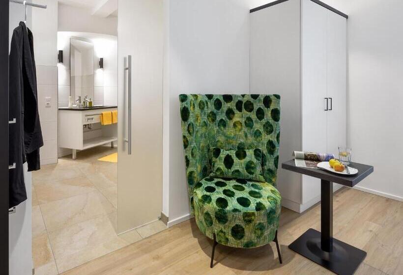 Wirtshaus & Hotel Goldener Greif