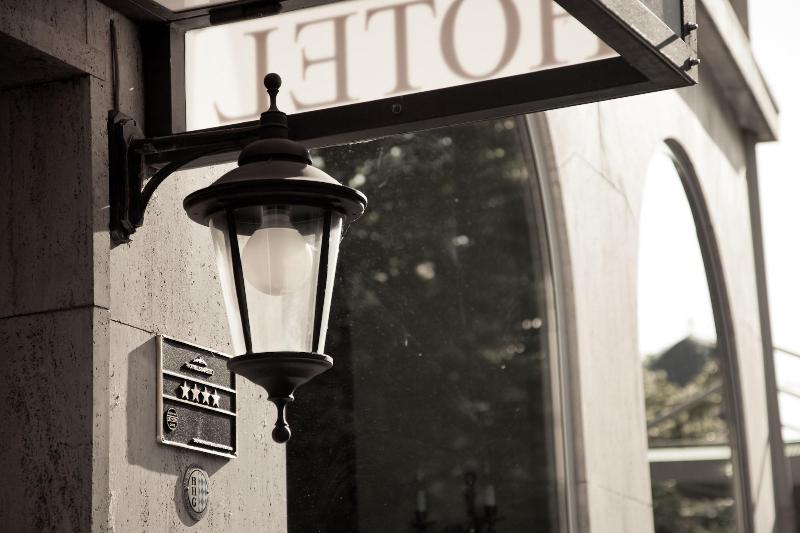 호텔 Wurzburger Hof