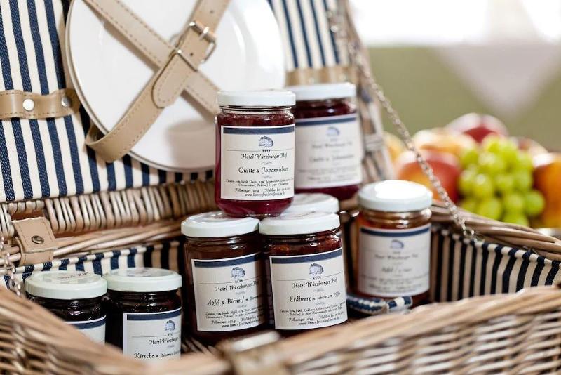 호텔 Wurzburger Hof