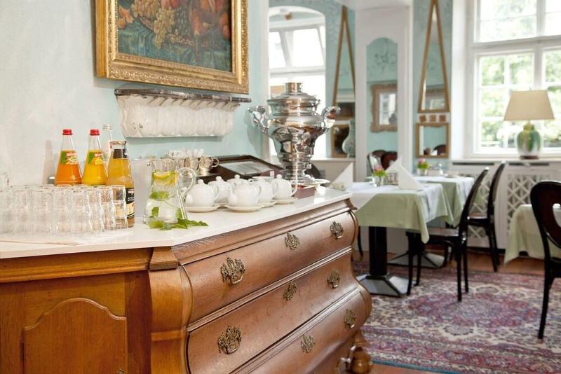 호텔 Wurzburger Hof