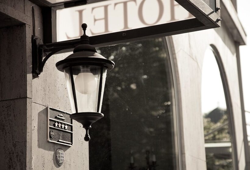 호텔 Wurzburger Hof