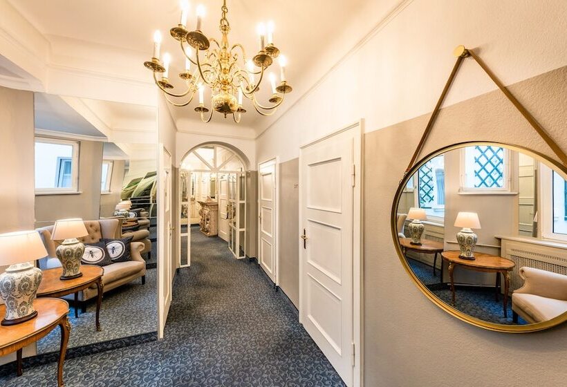 호텔 Wurzburger Hof