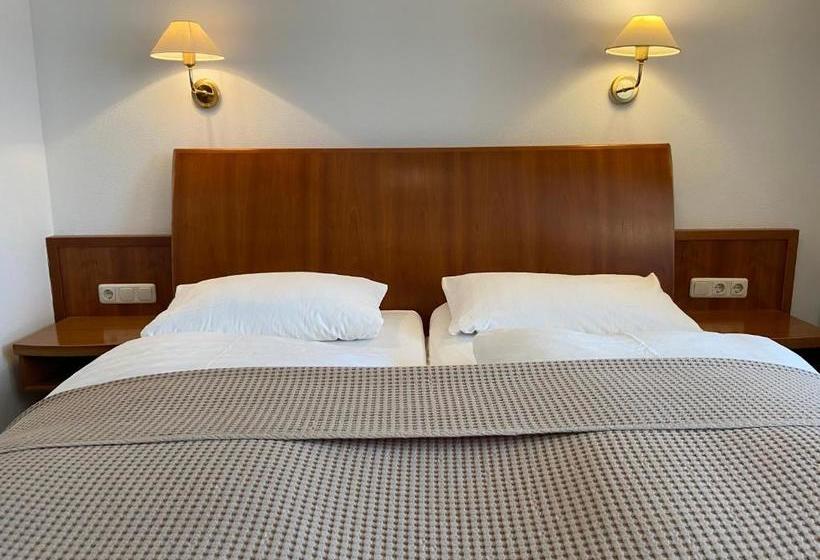 בית מלון כפרי Zur Schönen Aussicht