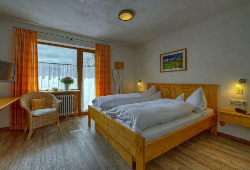 호텔 Kur Und Ferien Alpenhof