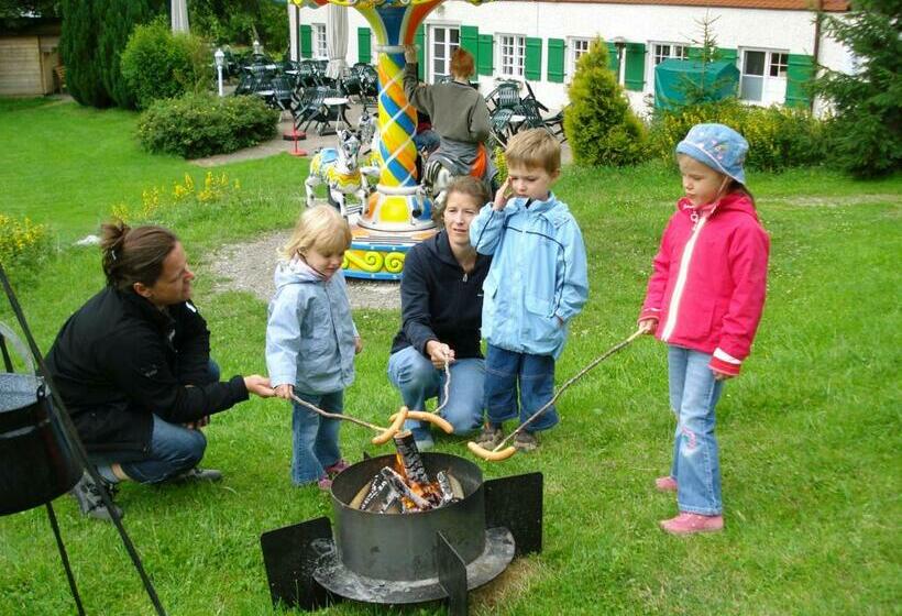 住所  Allgäu Hofgut Kürnach