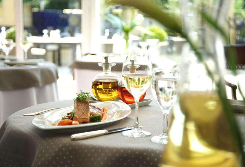 Steigenberger Hotel Der Sonnenhof