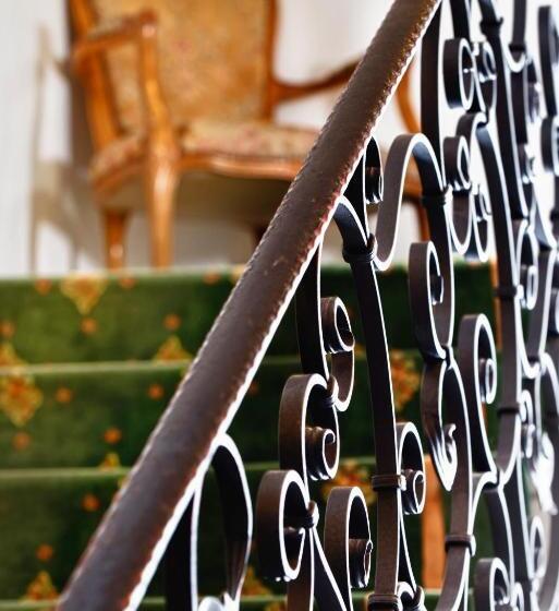 فندق Goldenes Fass In Rothenburg Ob Der Tauber