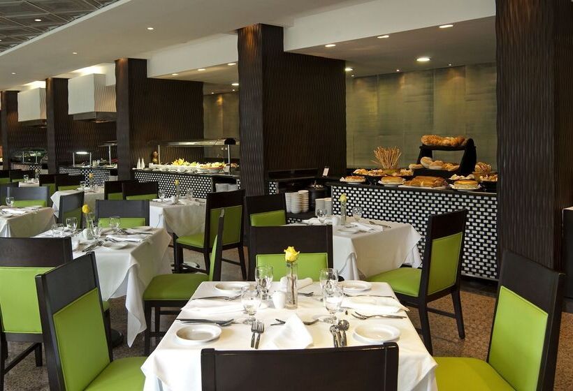 ホテル Barcelo Santo Domingo