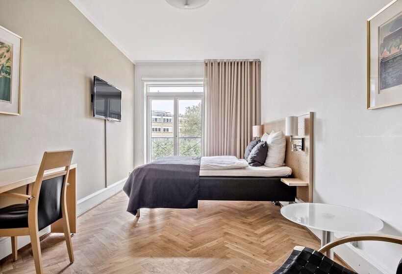 هتل Svendborg